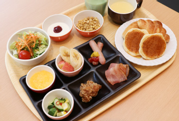 朝食